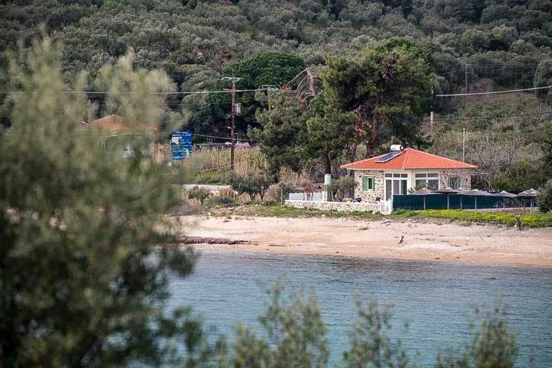 פירגדיקיה House Kokkalas On The Beach מראה חיצוני תמונה